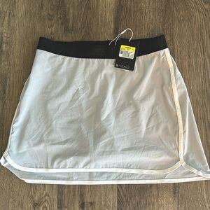 NWT Nike Golf Women’s Golf Skirt Gray Size Small